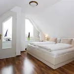 Haus-seemoewe *